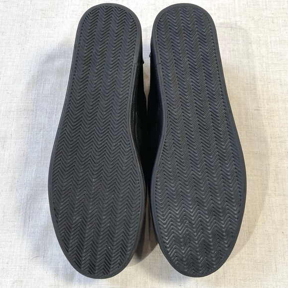 Divided black canvas lace-up platform sneakers - Picture 6 of 11